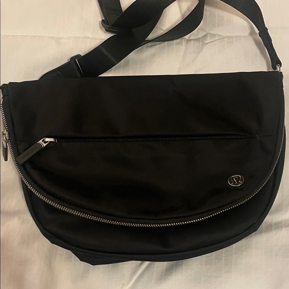 Black Crossbody Bag - Picture 4 of 5